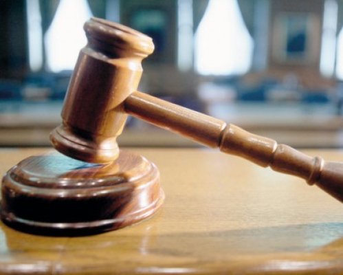 Magistraţii au decis: nu ridică sechestrul de pe imobilul lui Raim